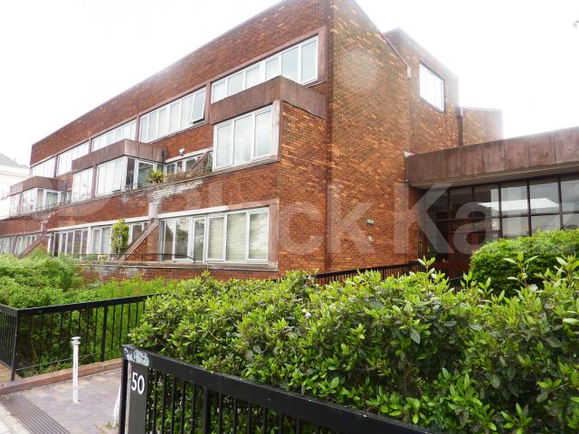 Fantastic two double bed apartment mins to regents park and camden tube Park Village East, Regents Park